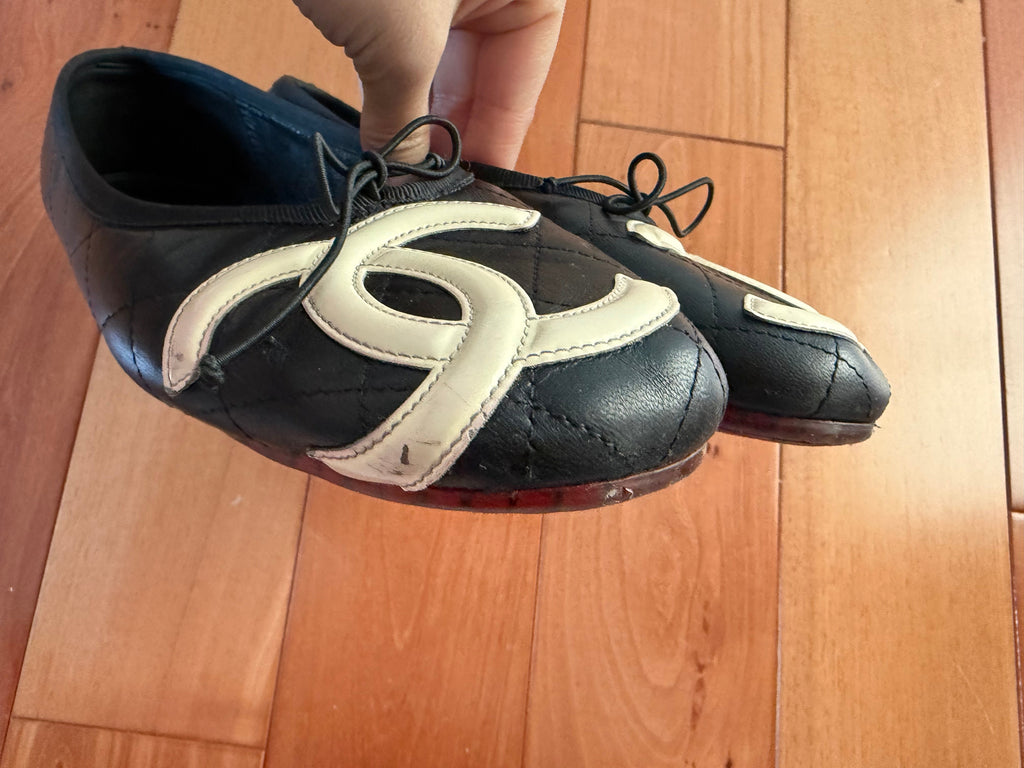 Chanel Cambon Flats Black and White