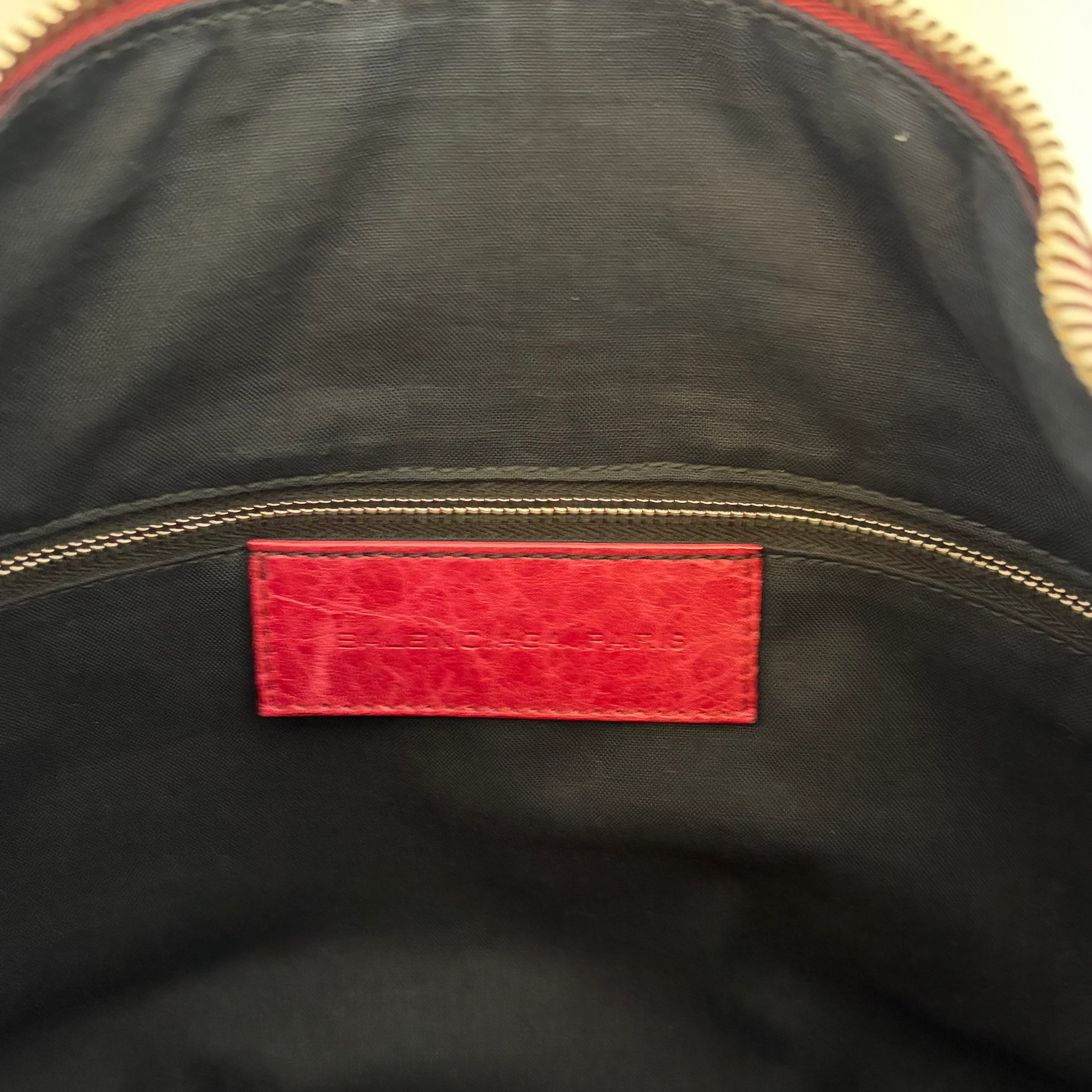 Balenciaga Day Fuchsia